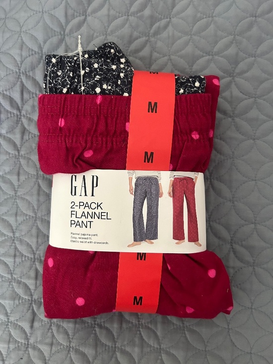 GAP Other - Gap Women's 2-Pack Flannel Pajama Pants set size Medium